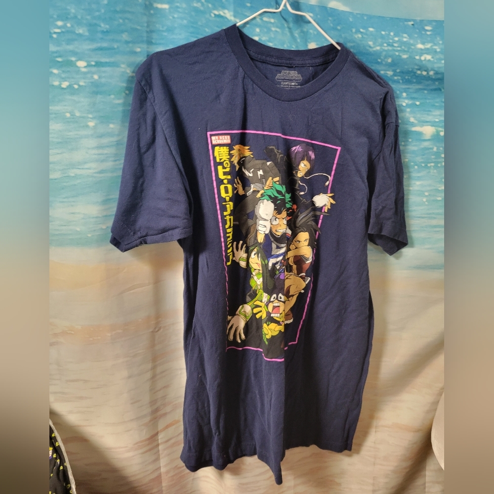 My Hero Academia Size Large‎ Tshirt